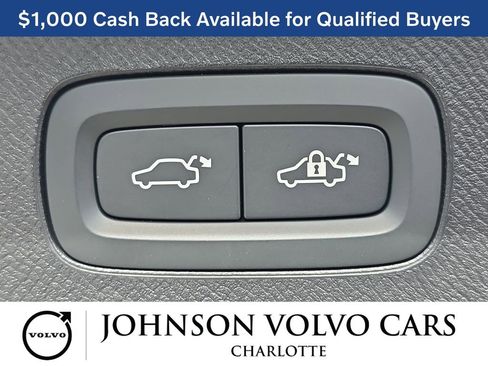 New 2026 Volvo XC90 T8 Plus w/ Protection Package Premier image 14