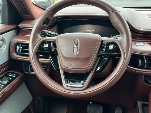 Certified 2023 Lincoln Aviator Black Label w/ Dynamic Handling Package image 18