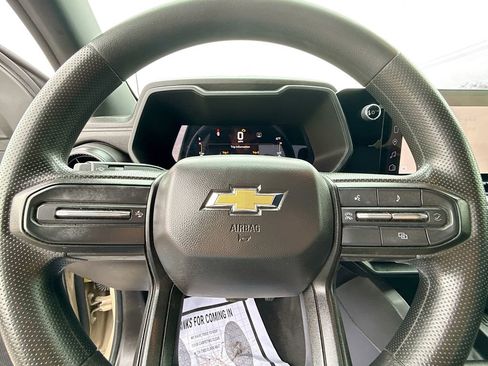 Used 2023 Chevrolet Colorado W/T image 24