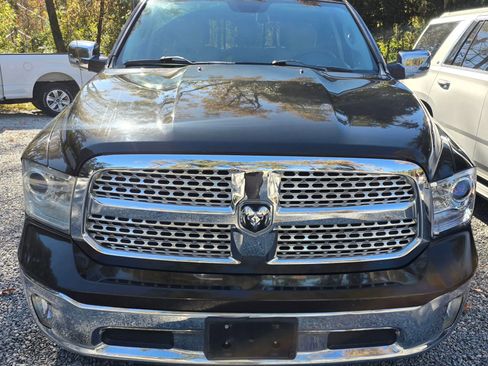 Used 2013 RAM 1500 Laramie w/ Convenience Group image 2