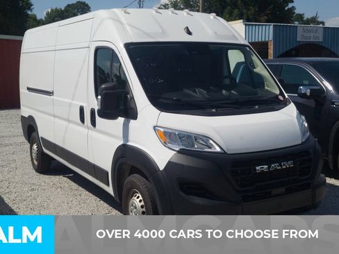 Used 2024 RAM ProMaster 2500 w/ Convenience Group FWD image 2