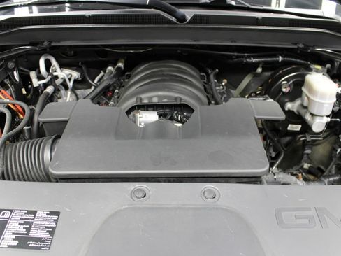 Used 2019 GMC Yukon XL Denali AWD/4WD image 29