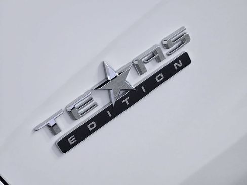New 2026 Chevrolet Silverado 1500 LT w/ Texas Edition Plus RWD image 13
