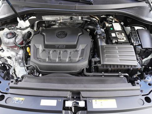 Used 2021 Volkswagen Tiguan SE R-Line image 25