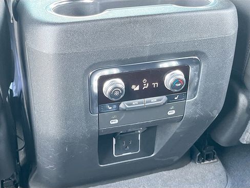 Used 2023 GMC Yukon AT4 AWD/4WD image 27