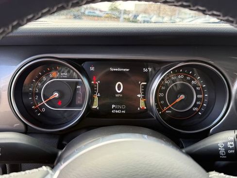 Used 2022 Jeep Wrangler Unlimited Sahara image 17