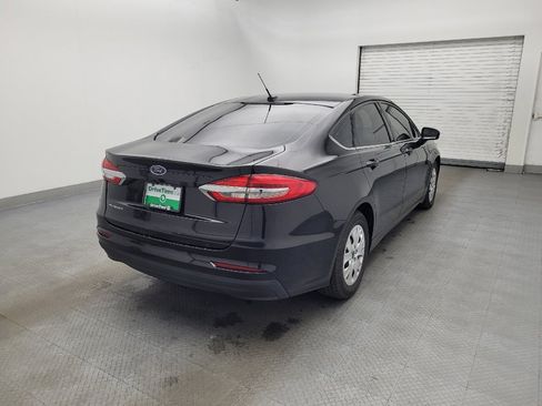 Used 2019 Ford Fusion S FWD image 9