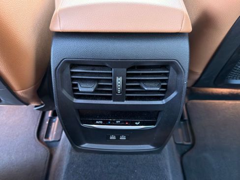 Used 2023 BMW i4 eDrive35 w/ Premium Package image 16