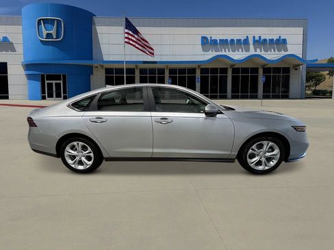 New 2025 Honda Accord LX image 7