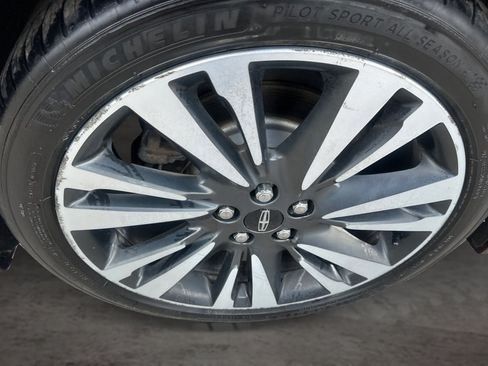 Used 2017 Lincoln MKZ Reserve w/ Climate Package FWD image 16