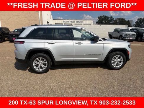 Used 2023 Jeep Grand Cherokee Limited AWD/4WD image 13