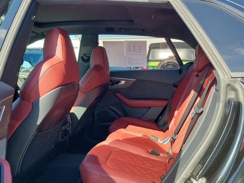 Used 2024 Audi SQ8 Premium Plus image 12