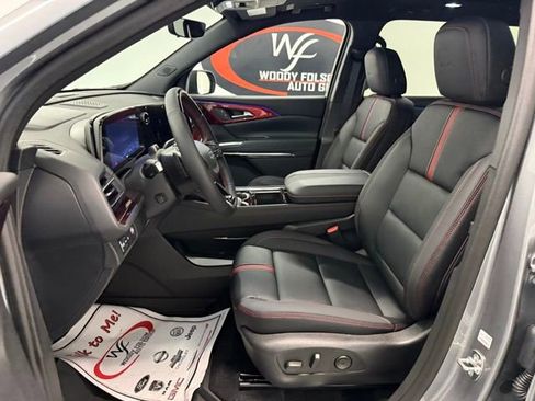 New 2026 Chevrolet Traverse RS w/ LPO, Floor Liner Package image 12