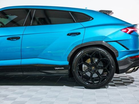Used 2023 Lamborghini Urus Performante image 13