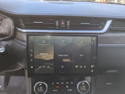 Used 2023 Jaguar F-PACE S AWD/4WD image 19