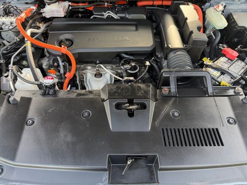 Used 2024 Honda CR-V Sport image 8