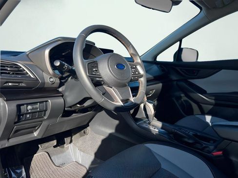 Used 2021 Subaru Crosstrek 2.0i Premium w/ Popular Package #3 image 2