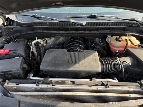 Used 2021 Chevrolet Suburban LS AWD/4WD image 39