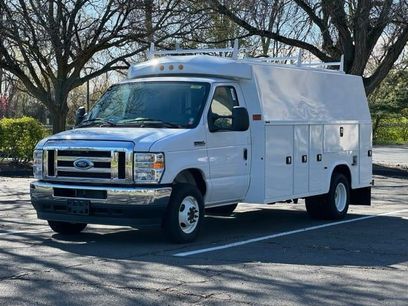 New 2024 Ford E-450 and Econoline 450 Super Duty w/ Power Windows & Locks Group