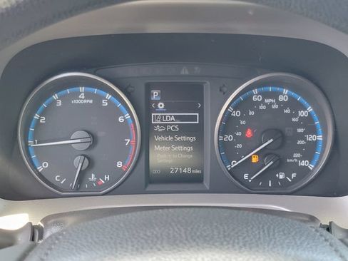 Used 2017 Toyota RAV4 LE w/ Carpet Mat Package FWD image 9