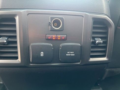 Used 2018 Ford F150 Lariat w/ Equipment Group 502A Luxury image 20