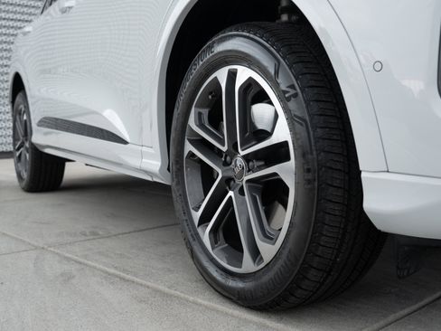 Certified 2025 Audi Q5 Premium Plus w/ Premium Plus image 30