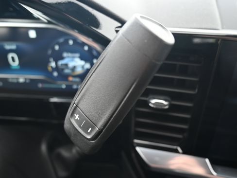 Used 2023 Chevrolet Silverado 1500 LT Trail Boss w/ Protection Package image 18