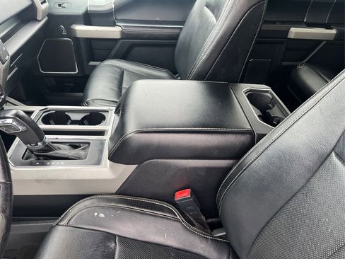 Used 2019 Ford F150 Lariat image 15