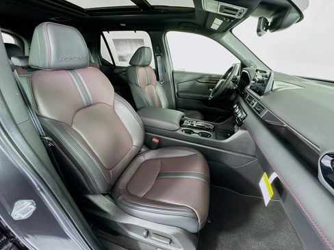 New 2025 Honda Pilot Black Edition image 31