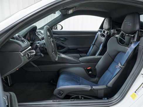 Used 2024 Porsche 718 Cayman GT4 RS image 17