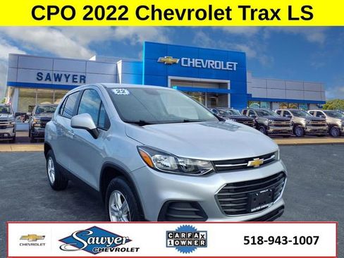 Used 2022 Chevrolet Trax LS w/ Tint and Cruise Package image 1