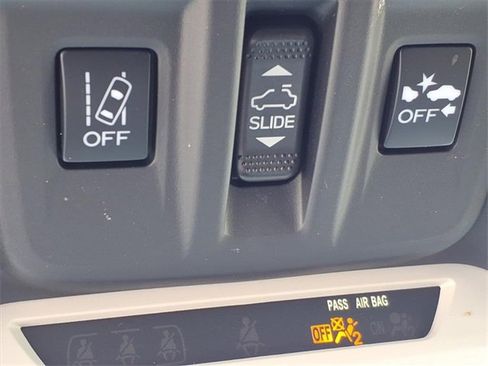 Used 2023 Subaru Forester Limited image 12