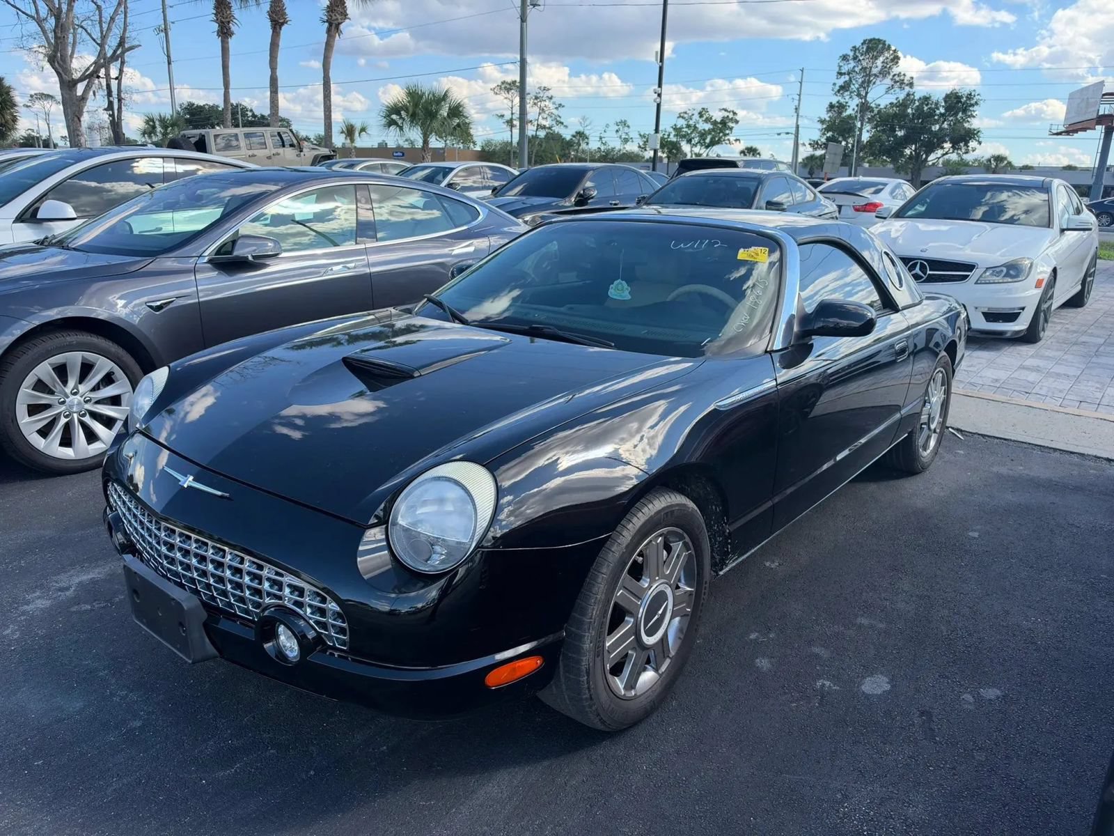 Used 2005 Ford Thunderbird RWD image 3