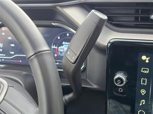 Used 2024 GMC Sierra 3500 Denali w/ Denali Reserve Package image 60