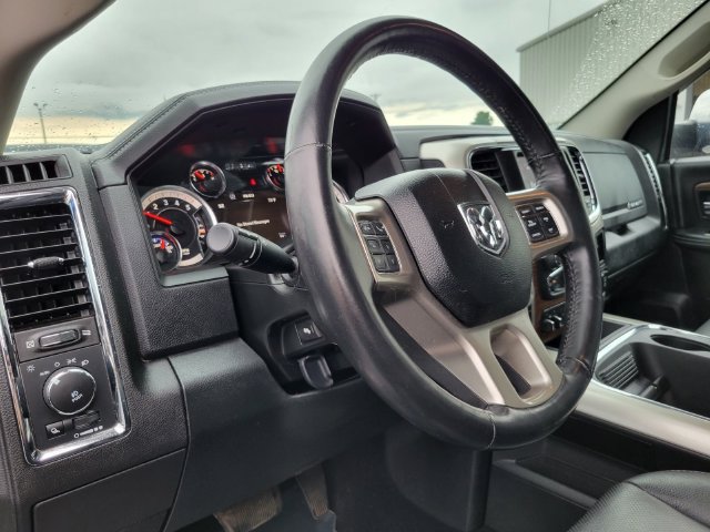 Used 2018 RAM 1500 Laramie AWD/4WD image 11