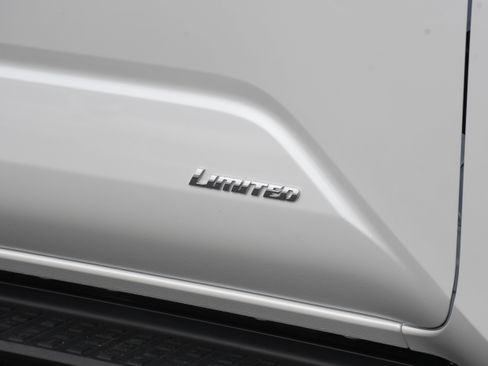 Used 2025 Toyota 4Runner Limited w/ Tow Technology Package image 24