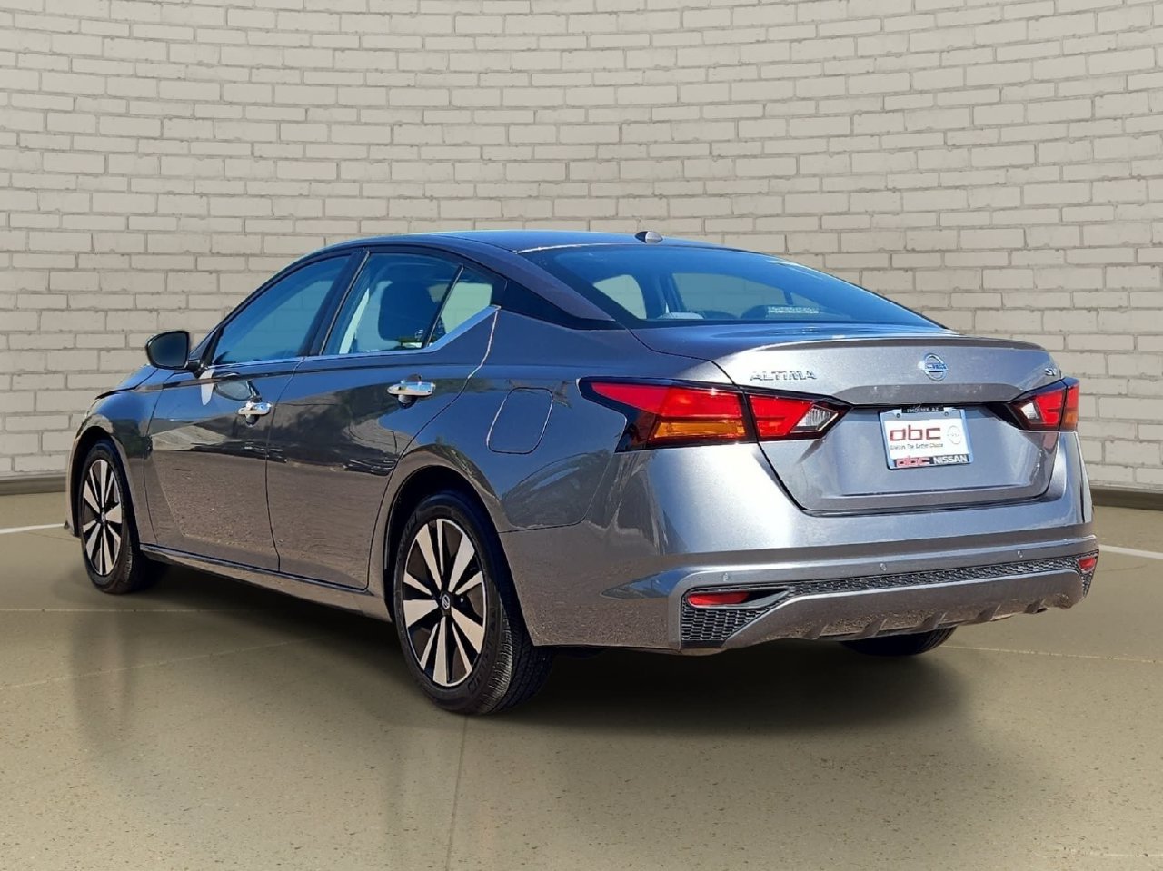 Certified 2022 Nissan Altima 2.5 SV FWD image 8