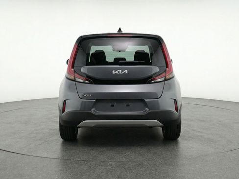 Used 2025 Kia Soul LX w/ LX Technology Package image 7