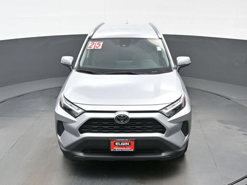 Used 2025 Toyota RAV4 XLE AWD/4WD image 35