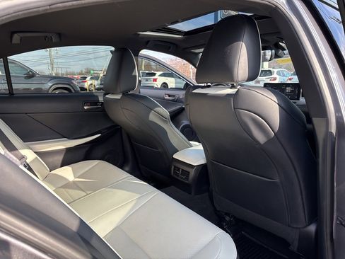 Used 2024 Lexus IS 350 F Sport image 29