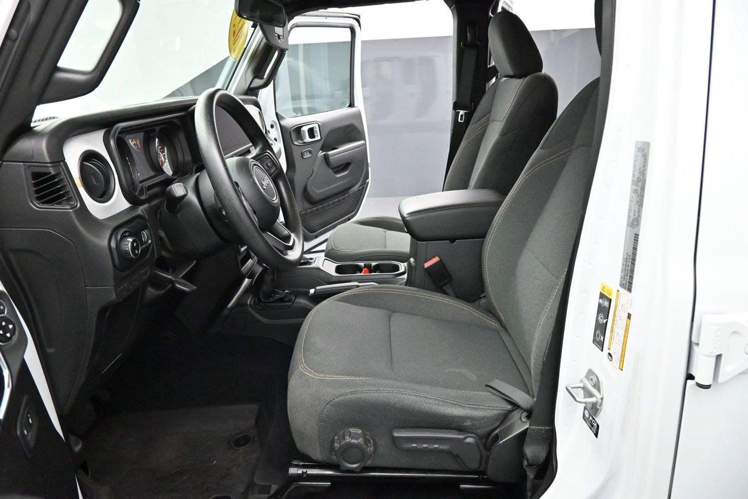 Used 2025 Jeep Gladiator Sport AWD/4WD image 12