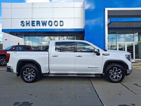 Used 2023 GMC Sierra 1500 SLT w/ SLT Premium Package image 7