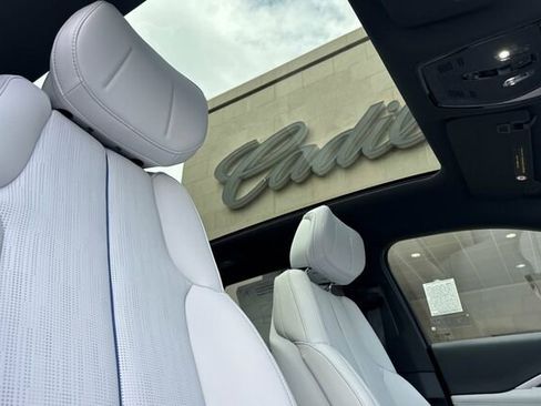 New 2026 Cadillac Lyriq Luxury image 17