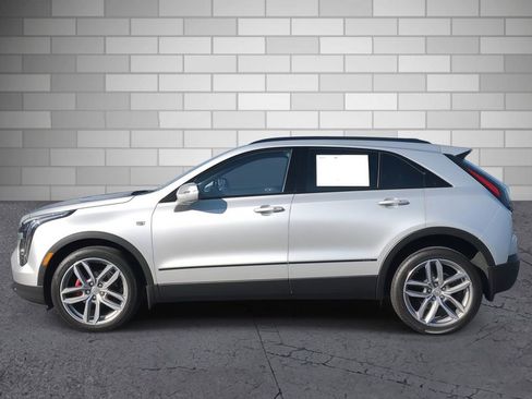 Used 2021 Cadillac XT4 Sport image 2