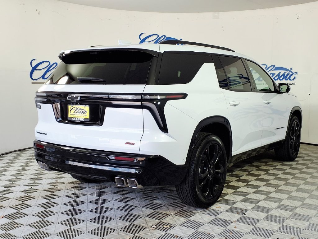 New 2027 Chevrolet Traverse RS FWD image 6