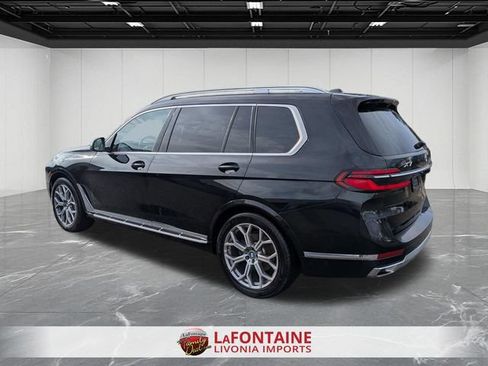 Used 2024 BMW X7 xDrive40i AWD/4WD image 3