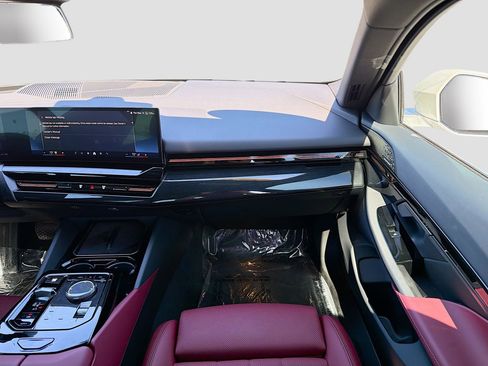 Used 2026 BMW 530i 530i w/ Premium Package image 20