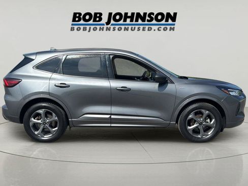 Used 2023 Ford Escape ST-Line AWD/4WD image 2