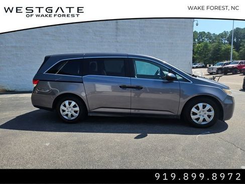 Used 2016 Honda Odyssey LX image 8