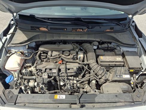 Used 2023 Hyundai Kona Limited AWD/4WD image 29